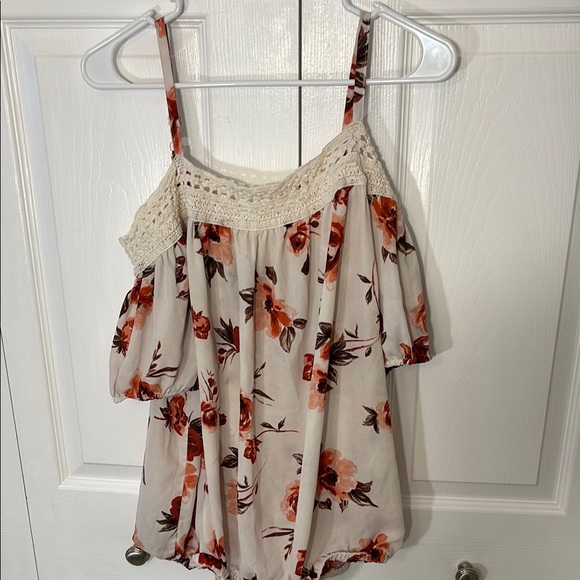 torrid Tops - Torrid Cream Ruffled Sleeveless Blouse